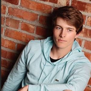 Meet your Posher, Wyatt